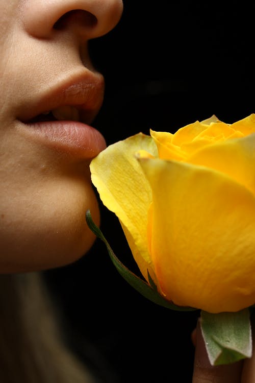 You are currently viewing Surgical and nonsurgical options to plump up your lips