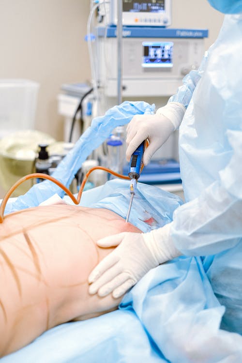 You are currently viewing Are non-invasive procedures more effective than invasive procedures?
