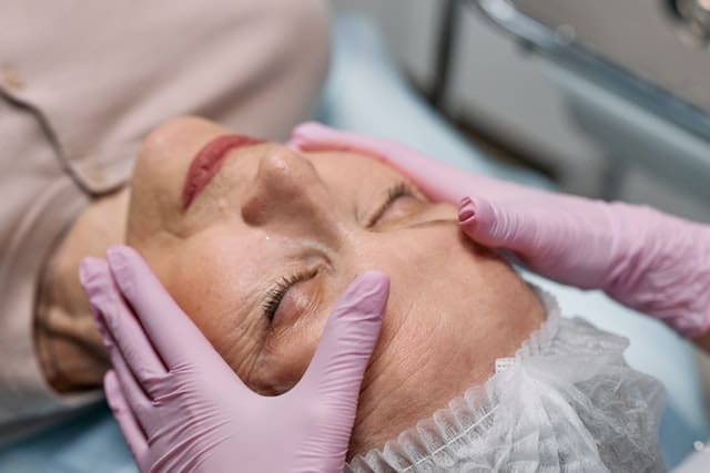 You are currently viewing Common Glow Facial Questions