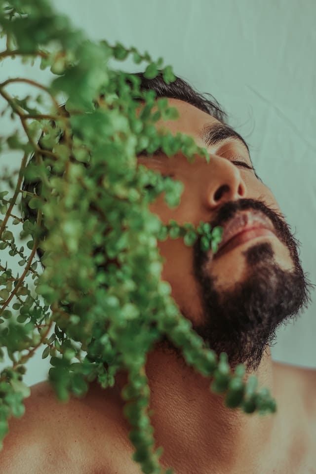 Top 5 Reasons Why Men Should Get Facial Treatments in Chicago Il