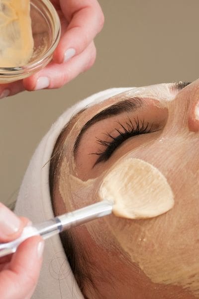 diamond glow facial treatment