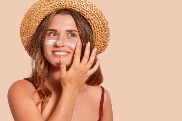 sunscreen for skincare during weather change